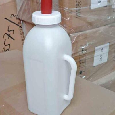 CALF FEEDING BOTTLE