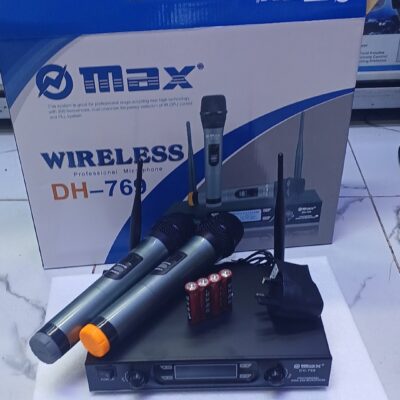 Max 769 Wireless Microphones