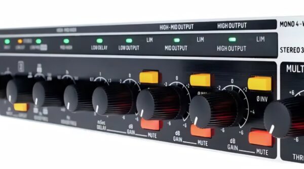 Behringer Crossover Unit